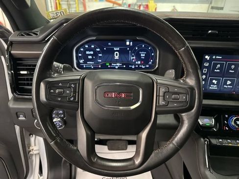 Used 2023 GMC Sierra 1500 AT4 w/ AT4 Preferred Package AWD/4WD image 12