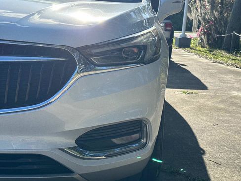 Used 2019 Buick Enclave Essence FWD image 9