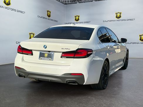 Used 2022 BMW 530e w/ M Sport Package image 5