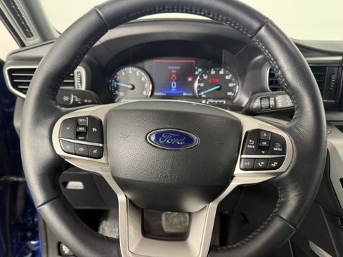 Certified 2022 Ford Explorer XLT w/ Equipment Group 202A AWD/4WD image 20