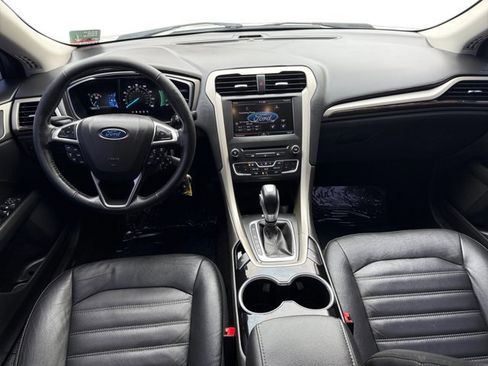 Used 2016 Ford Fusion SE w/ Equipment Group 202A image 13