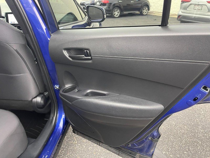 Used 2023 Toyota Corolla Cross LE w/ Moonroof Package FWD image 15