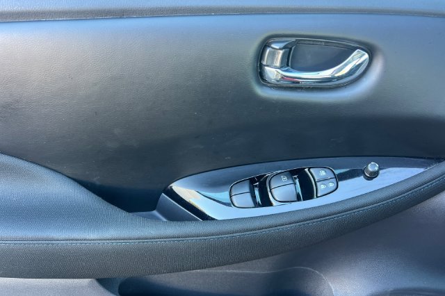Used 2025 Nissan Leaf SV Plus FWD image 11