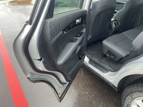 Used 2019 Kia Sorento L FWD image 19