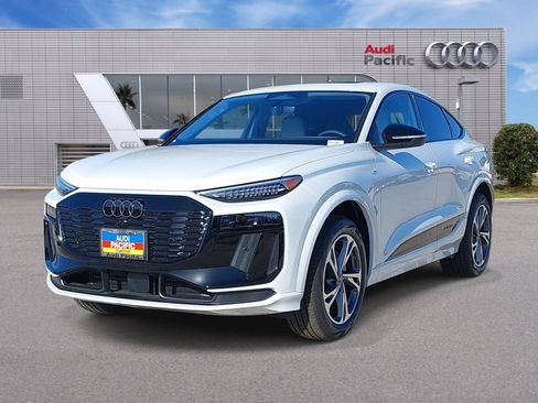 New 2027 Audi Q6 e-tron Premium Plus AWD/4WD image 1