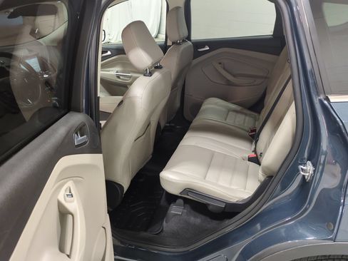 Used 2019 Ford Escape Titanium AWD/4WD image 14