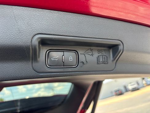 Used 2025 Ford Explorer ST AWD/4WD image 19