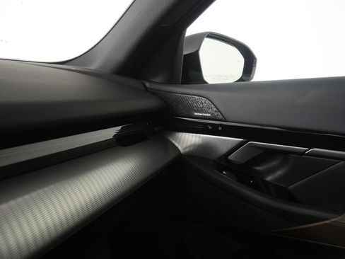 Certified 2026 BMW 530i image 28