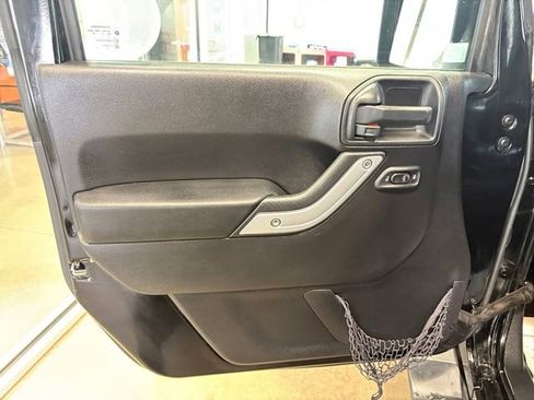 Used 2016 Jeep Wrangler Unlimited Sahara w/ Dual Top Group image 15