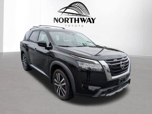 Used 2023 Nissan Pathfinder Platinum AWD/4WD image 1