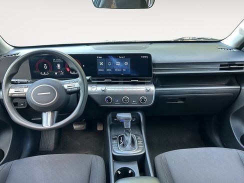Used 2024 Hyundai Kona SE AWD/4WD image 10