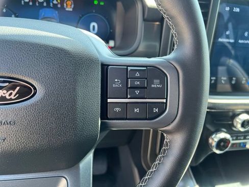Used 2025 Ford F150 Lariat AWD/4WD image 29