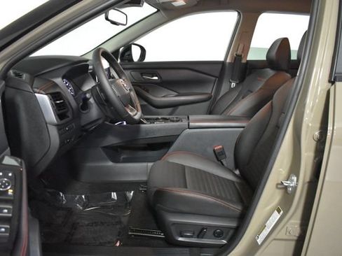 Used 2025 Nissan Rogue SV w/ Rock Creek Premium Package AWD/4WD image 11