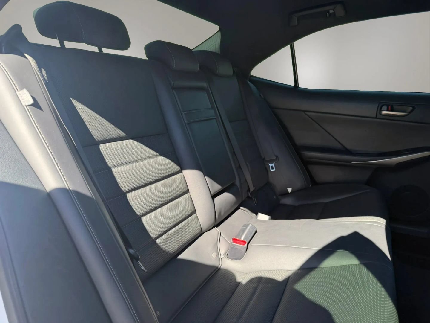Used 2019 Lexus IS 300 F Sport w/ F Sport Package RWD image 22