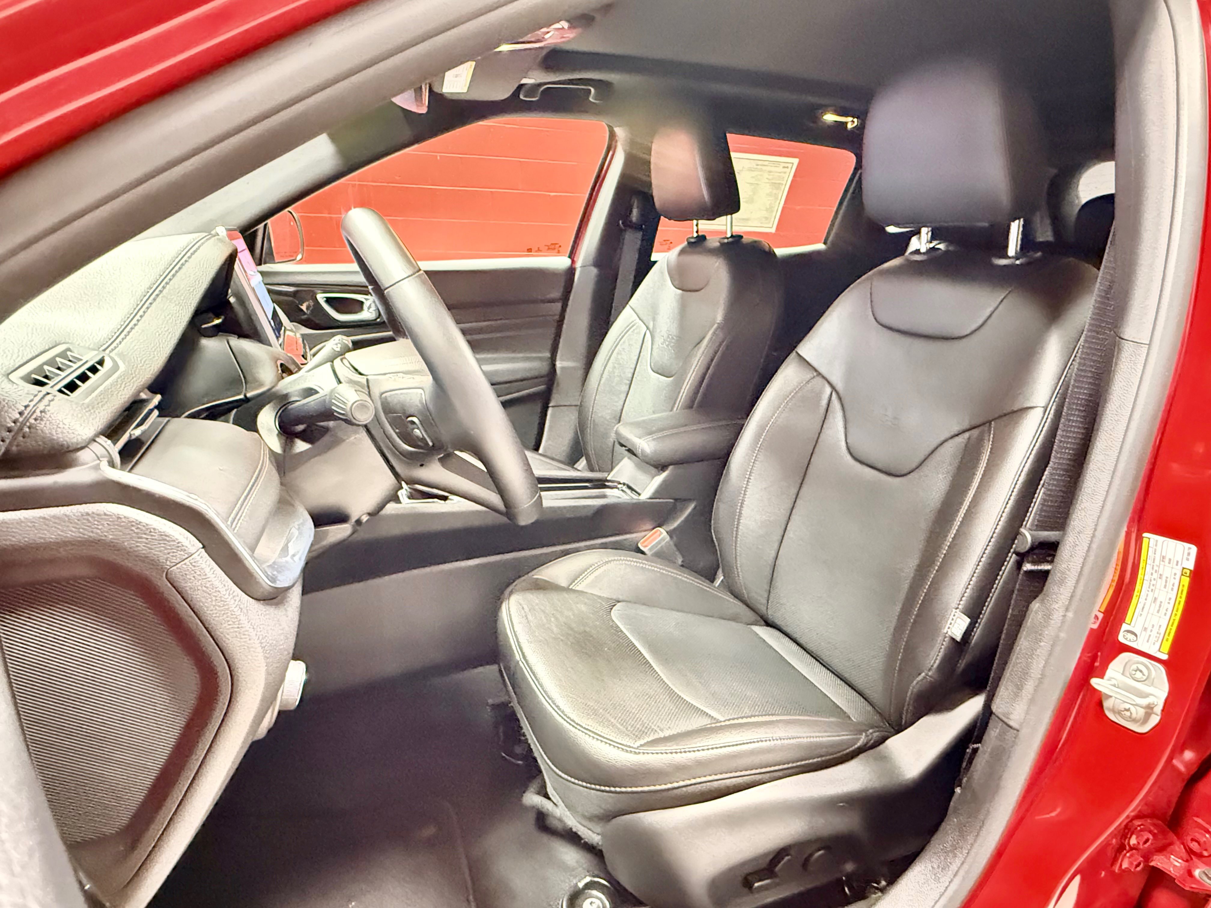 Certified 2022 Jeep Compass Limited w/ (RED) Package AWD/4WD image 19