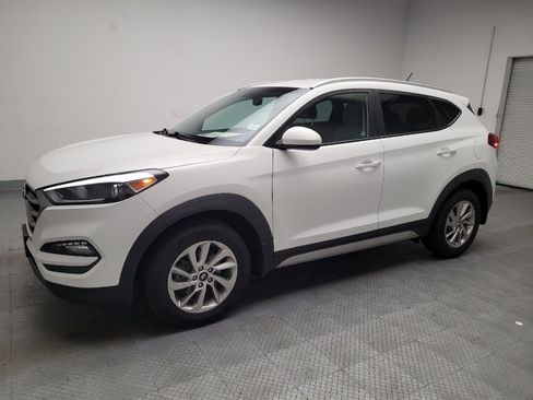 Used 2017 Hyundai Tucson SE image 2