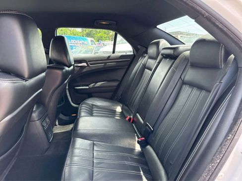 Used 2016 Chrysler 300 S AWD/4WD image 10