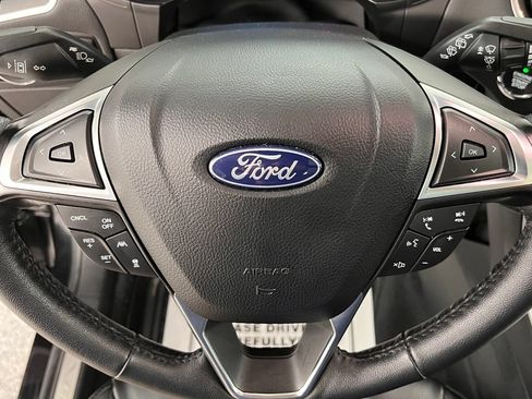 Used 2024 Ford Edge Titanium w/ Equipment Group 301A AWD/4WD image 5