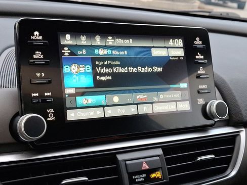 Used 2019 Honda Accord EX image 17