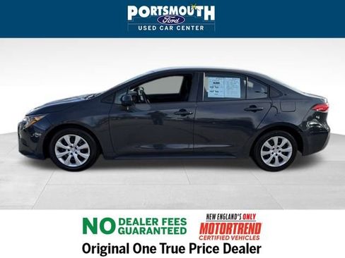 Used 2023 Toyota Corolla LE image 2