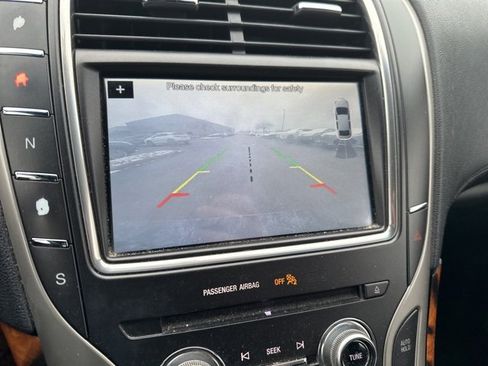 Used 2017 Lincoln MKX Reserve image 13