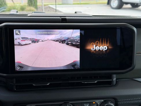 New 2026 Jeep Gladiator Mojave AWD/4WD image 18