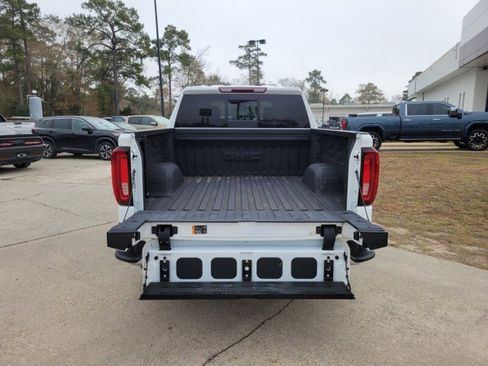 Used 2023 GMC Sierra 1500 SLT w/ SLT Premium Plus Package image 8