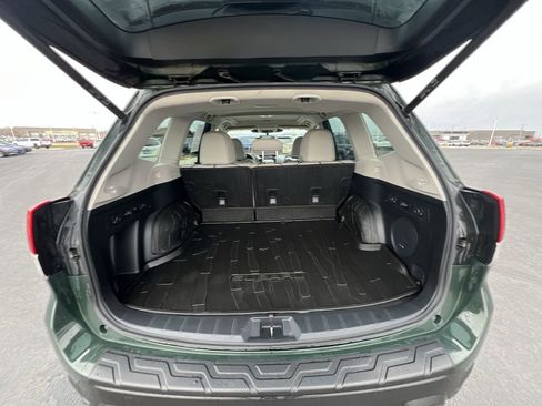Used 2023 Subaru Forester Limited image 27