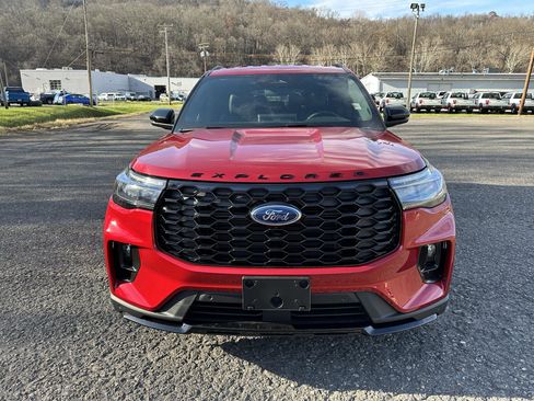 New 2026 Ford Explorer ST-Line w/ ST-Line Street Pack image 6