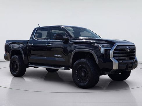 Used 2023 Toyota Tundra Limited AWD/4WD image 3