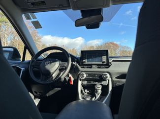 Used 2022 Toyota RAV4 LE video 2