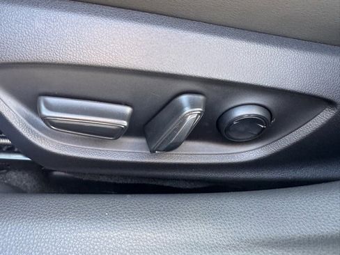 Used 2024 Toyota Prius Prime Premium image 18