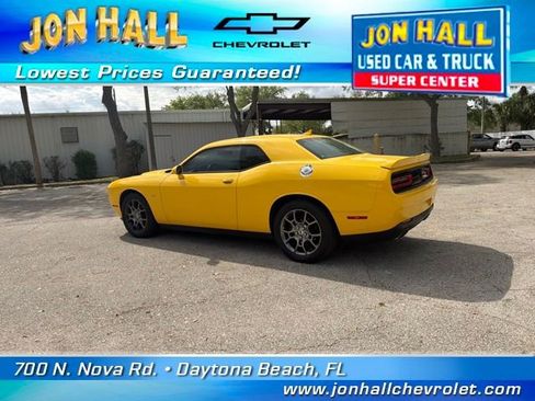 Used 2017 Dodge Challenger GT image 6
