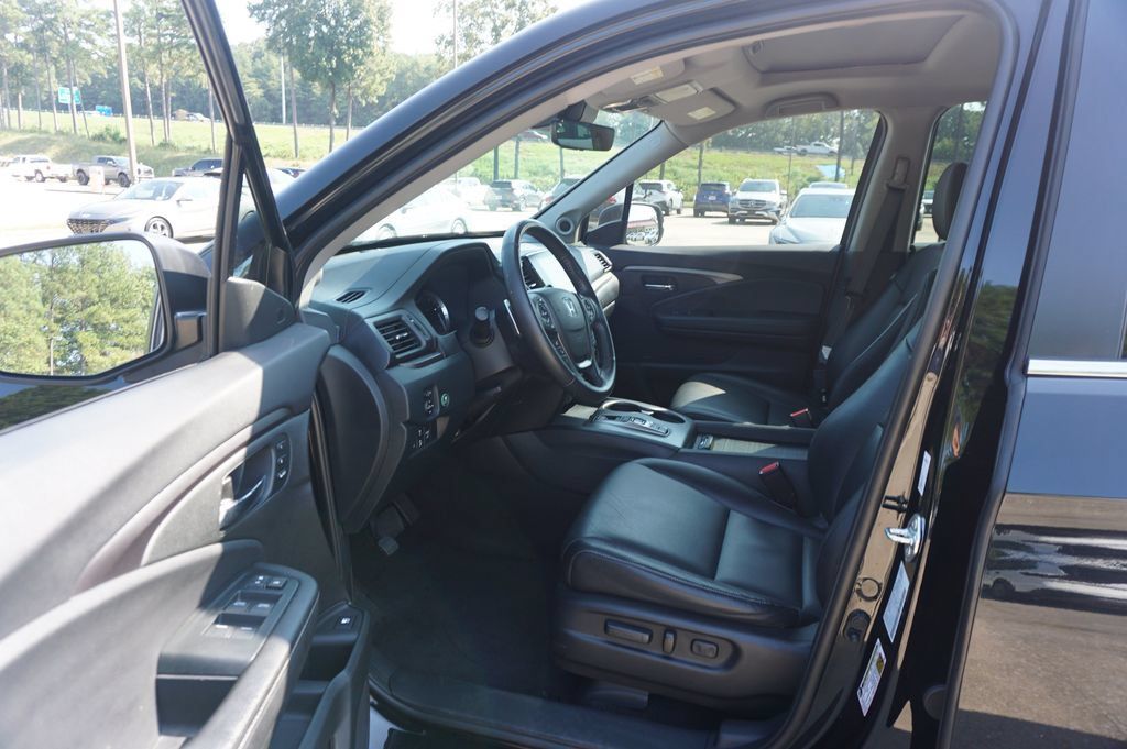 Used 2023 Honda Ridgeline RTL image 2