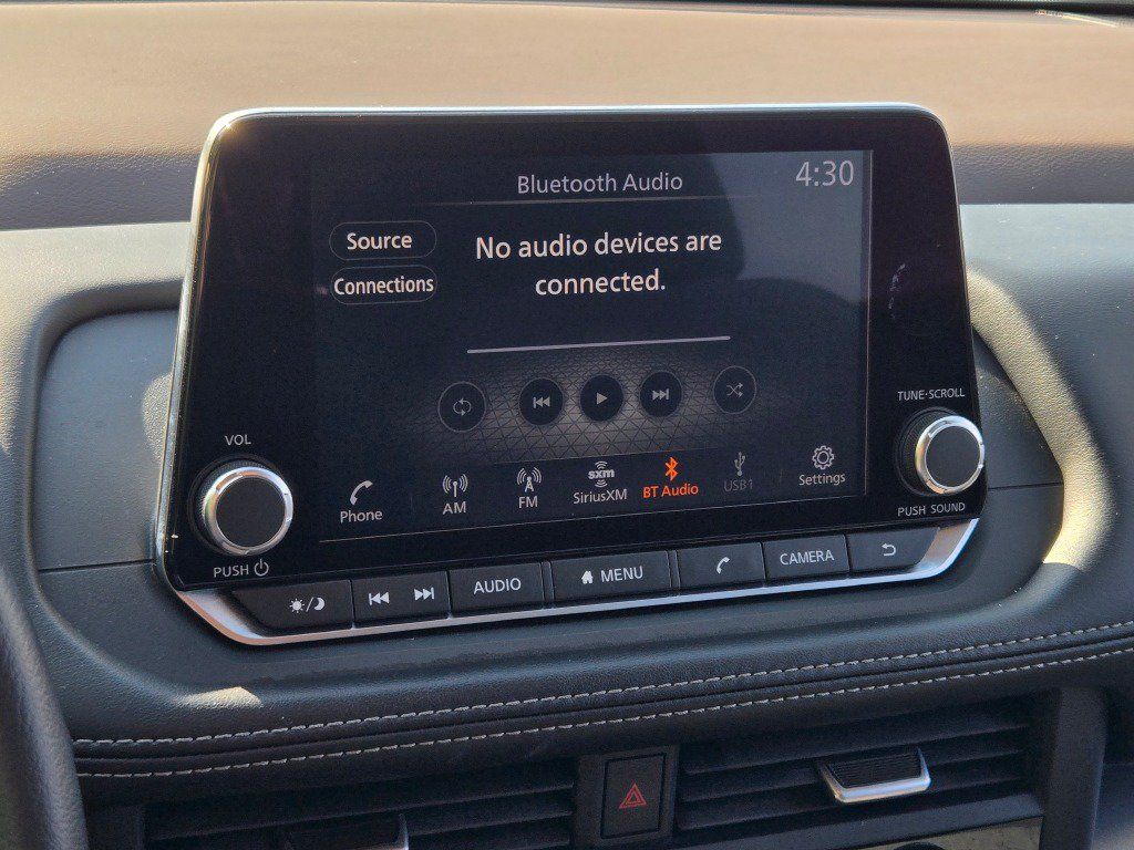 Used 2023 Nissan Rogue SV FWD image 24