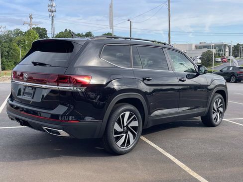 New 2026 Volkswagen Atlas SE FWD image 7