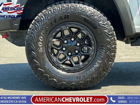 Used 2025 Chevrolet Colorado ZR2 w/ ZR2 Bison Edition AWD/4WD image 38