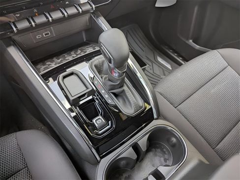 New 2026 GMC Canyon Elevation w/ Convenience Package image 11