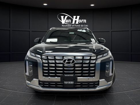 Used 2023 Hyundai Palisade Calligraphy AWD/4WD image 2