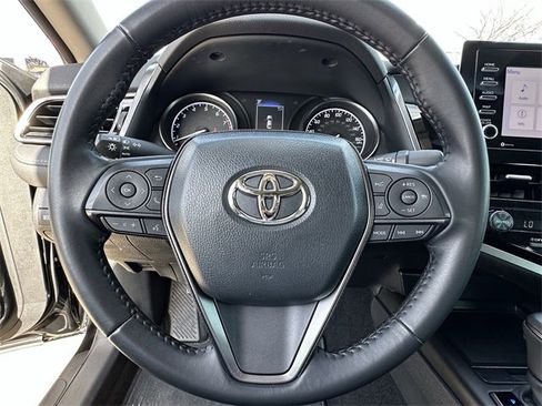 Certified 2023 Toyota Camry SE w/ Convenience Package image 12