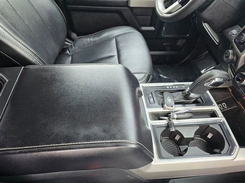 Used 2018 Ford F150 Lariat w/ Equipment Group 502A Luxury image 32