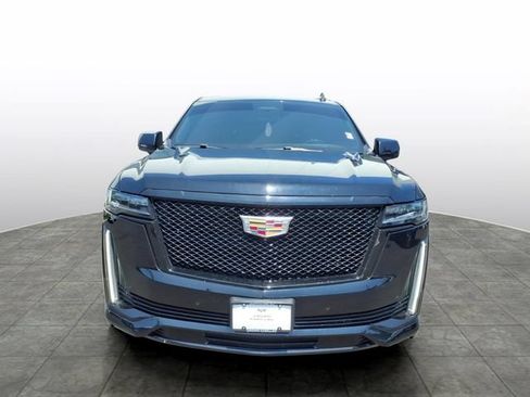 Used 2021 Cadillac Escalade Sport AWD/4WD image 2