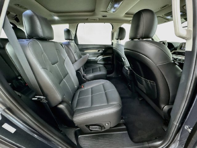 Used 2021 Kia Telluride SX w/ Towing Package FWD image 47