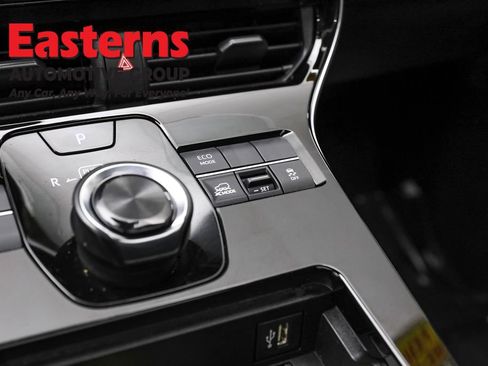 Used 2023 Toyota bZ4X XLE AWD/4WD image 13