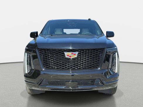 Used 2026 Cadillac Escalade Platinum Sport AWD/4WD image 8