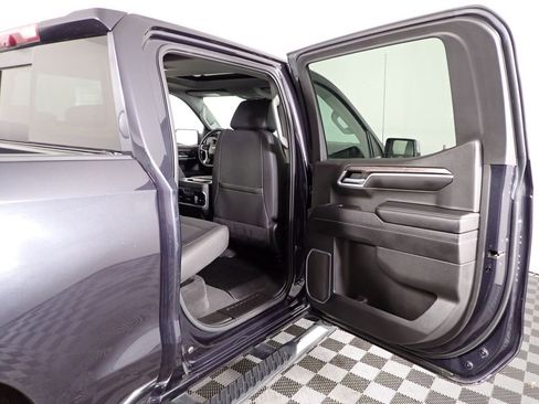 Used 2022 Chevrolet Silverado 1500 LTZ w/ LTZ Premium Package AWD/4WD image 35