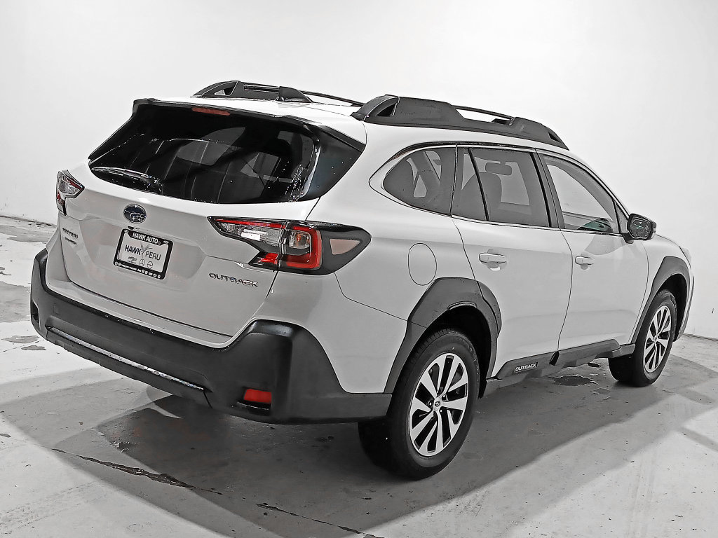 Used 2025 Subaru Outback Premium AWD/4WD image 6