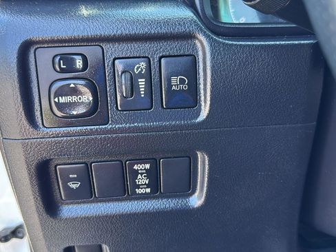 Used 2020 Toyota 4Runner SR5 image 12