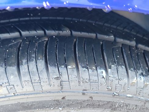 Certified 2025 Hyundai Elantra Limited image 24