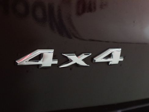 Used 2017 Jeep Grand Cherokee Limited image 37